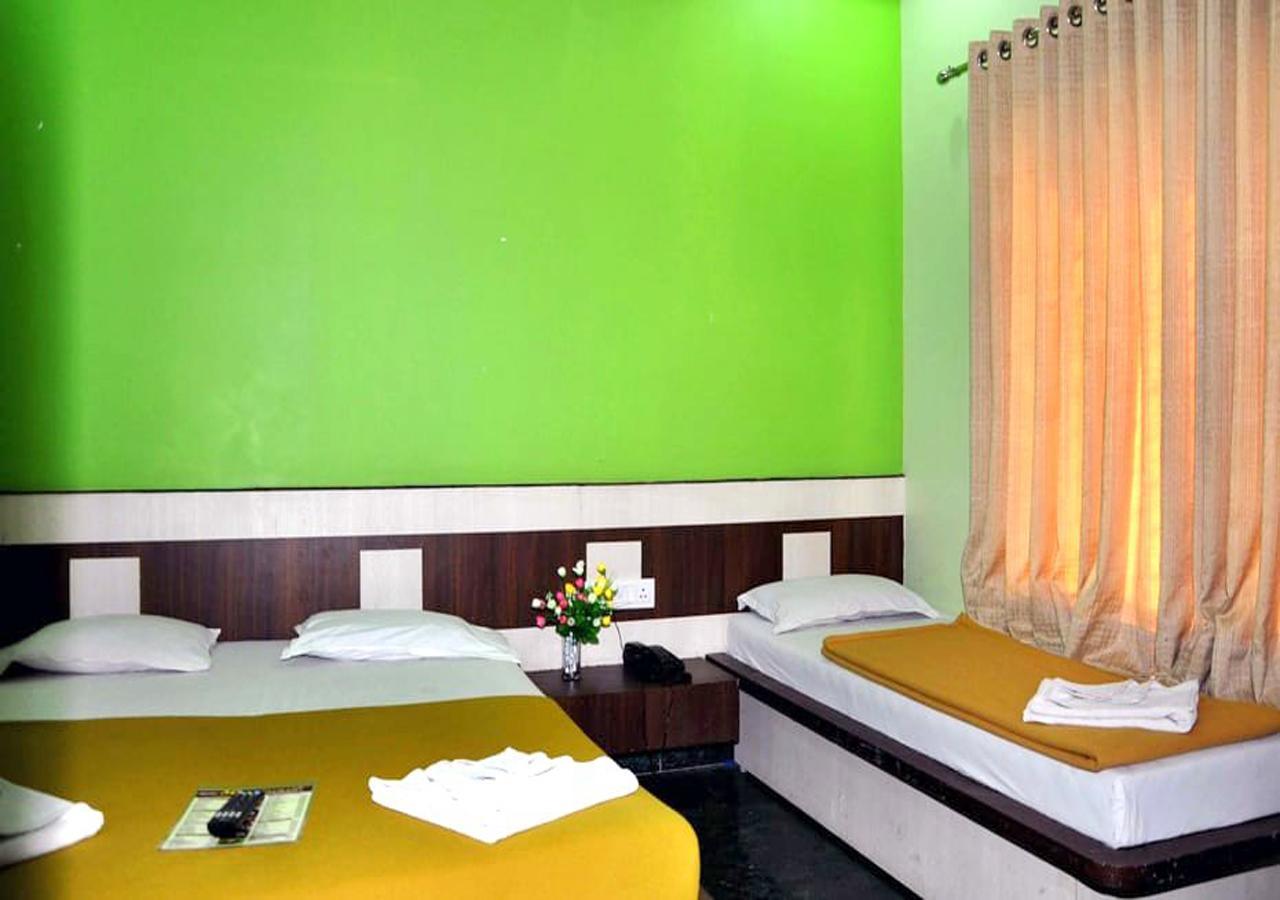 Hotel Three G Shirdi Exterior photo